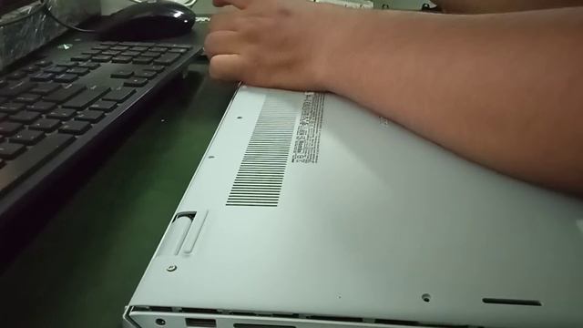DELL Inspiron 15 3511 - Unboxing, Disassembly and Upgrade Options смотреть онлайн