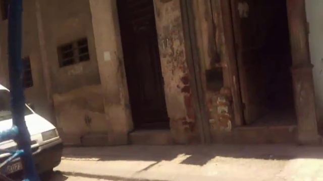 Куба. Рикша везет по Гаване. смотреть онлайн