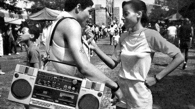 Японские магнитолы "Золотого Века"... Бумбоксы, геттобластеры, мечта и фетиш! смотреть онлайн