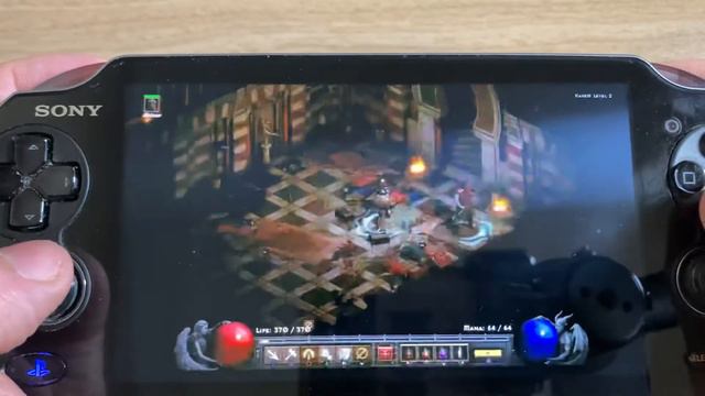 Играем в Diablo 2 Resurrected на PS Vita смотреть онлайн