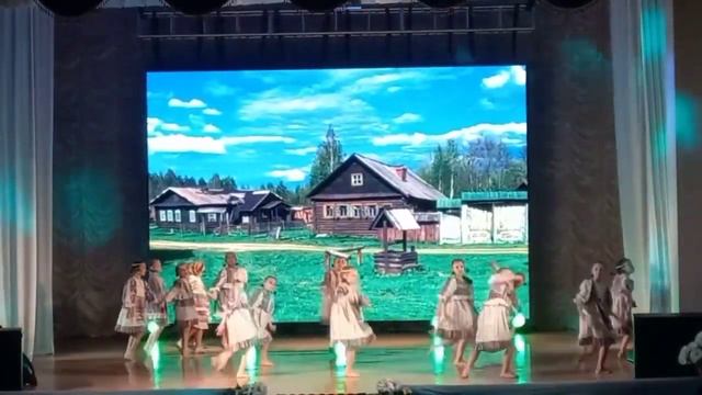 Девицы-красавицы. Образцовый ансамбль эстрадно-спортивного танца "Эдельвейс" смотреть онлайн