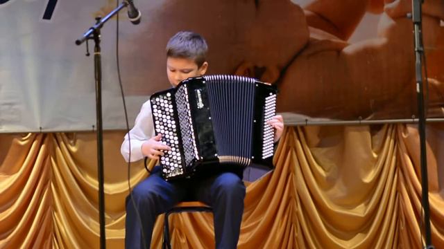 Выступление Коли в Районном доме культуры "Нива" ко Дню матери смотреть онлайн