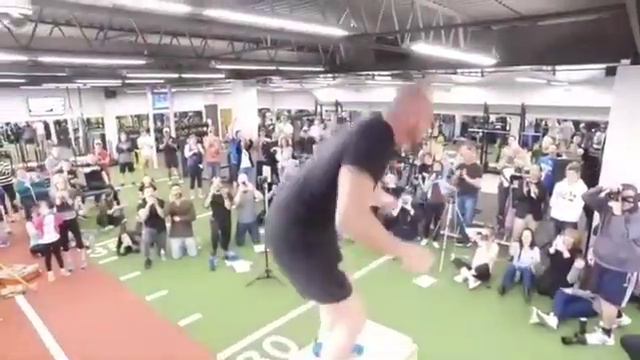 WORLD RECORD single leg box jump 53 inches! смотреть онлайн