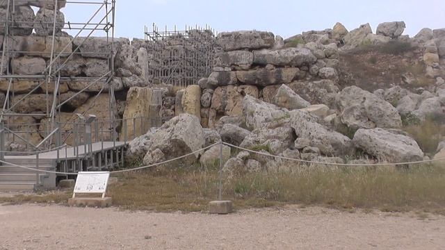 МАЛЬТА: Инфо о мегалитическом храме Джантия на острове Гозо... Ġgantija Gozo Malta смотреть онлайн
