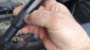 Снятие впускного коллектора на Хендай санта фе  и замена катушки и свечей