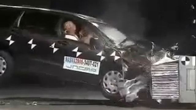 Vehicule Crash Test 2008 Honda Stream Frontal) JNCAP-Extreme смотреть онлайн