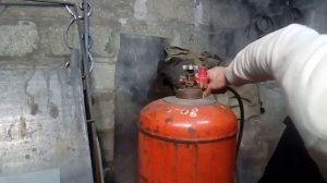 как поменять прокладку на редукторе, для газового балона, к горну,техника безопасности.