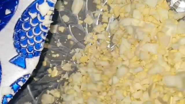 Легкий и быстрый рецепт салата с варёными яйцами - просто и вкусно! смотреть онлайн
