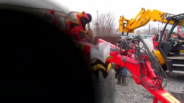 Дисковая борона Vaderstad Carrier 820 (2011) смотреть онлайн