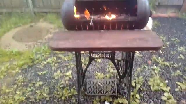 Мангал из станины СИНГЕР/ Singer и газового балона смотреть онлайн