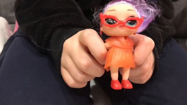 ???(HD)день рождения,подарки одноклассницы и пицца в детском ресторане смотреть онлайн