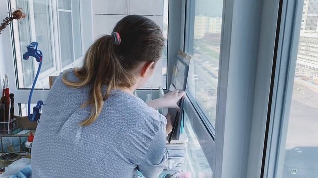 Рабочее место на балконе. Обзор рукодельного уголка на узкой лоджии (скрапбукинг). смотреть онлайн