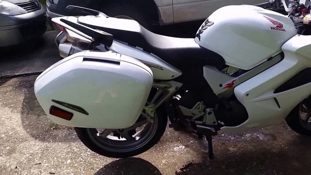 2006 VFR 800 Interceptor Walk Around