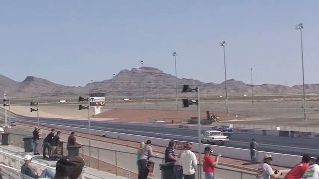 '64 426 Hemi Plymouth Savoy vs '63 427 Ford Galaxie 500 смотреть онлайн