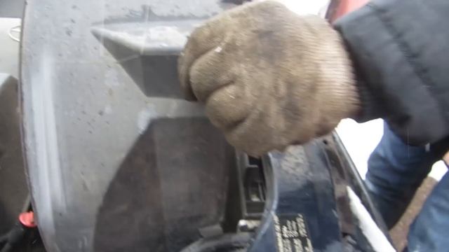 ВЫСОКОЕ НАПРЯЖЕНИЕ, ЧУТЬ НЕ СГОРЕЛ Mercedes W210, СНИМАЕМ ГЕНЕРАТОР смотреть онлайн