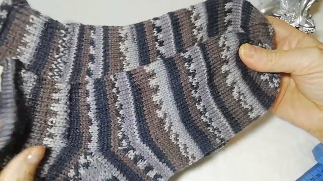 КОРОТКИЕ НОСКИ СПИЦАМИ /ДВА СПОСОБА /ВЯЗАНИЕ СПИЦАМИ??? смотреть онлайн