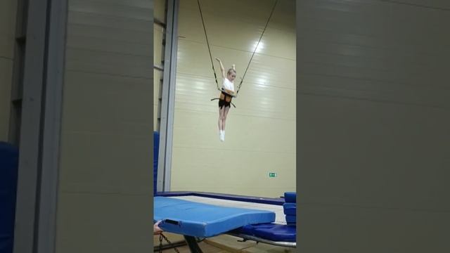 Секция для детей прыжки на батуте Сергиев посад смотреть онлайн