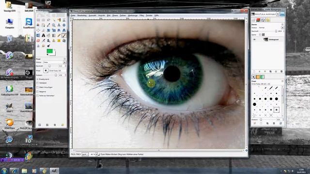 Gimp 2.6 Auge Einfärben смотреть онлайн