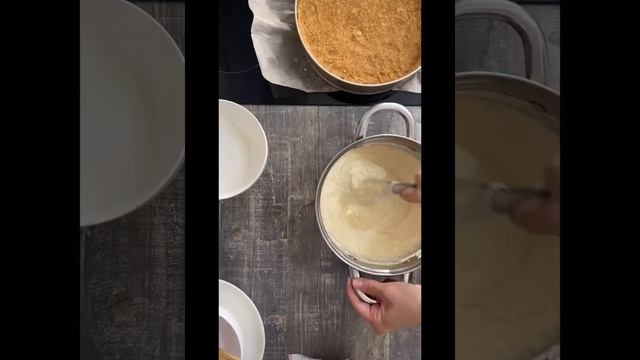 Чизкейк! Простой рецепт творожного чизкейка! Қазақша рецепт! Ең алғаш түсірген видеом, осында қалсы смотреть онлайн