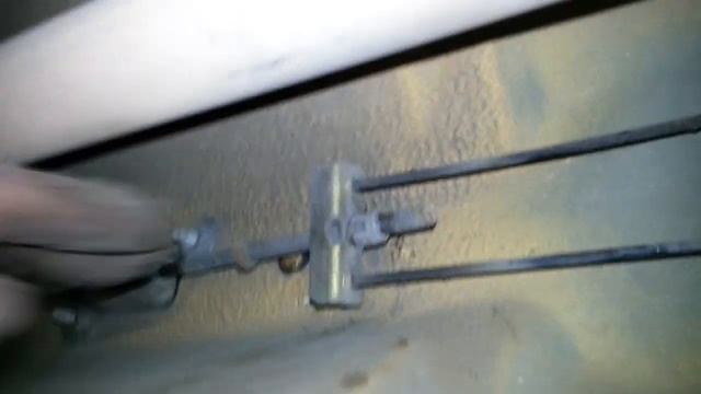 Guia para afinar o travão de mão - Citroen Saxo смотреть онлайн