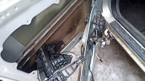 не открывается дверь снаружи форд фокус 2 , ремонт троса заклепкой