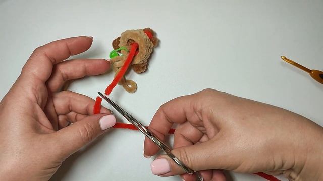 МК крючком песик мопсик брелок, мини мопс крючком, легко и быстро собачка брелок. смотреть онлайн