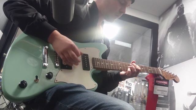 Fender #Powercaster / Alternate Reality #RIFF DEMO in the Dawsons Music store (Leeds, UK) смотреть онлайн