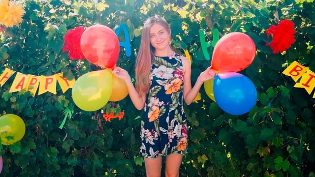 HAPPY BIRTHDAY!!! Как устроить вечеринку в гавайском стиле!? смотреть онлайн