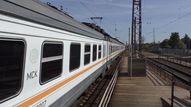 Электропоезд ЭД4М-0460 ЦППК станция Кубинка-1 смотреть онлайн
