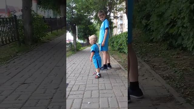 Команда смотреть онлайн