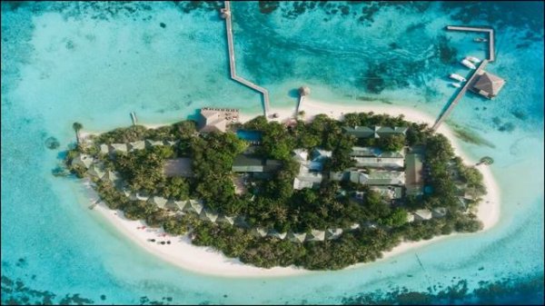 🌞 🏖️ Eriyadu Island Resort, North Male Atoll, Spend Your Vacation in Maldives.