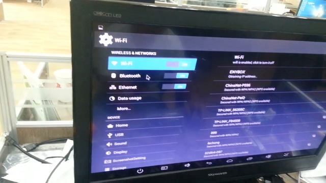 Android 4.4.2 works on CS918 EKb311,EKB311B, MK888, K-R42, T428 review Looks great Android TV Box смотреть онлайн