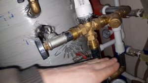 Обзор трехходового разделительного клапана на Бойлере косвенного нагрева