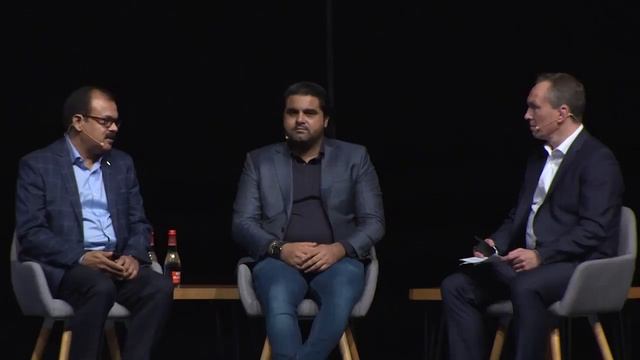 Outpacing Change in a Disrupted World - Oracle OpenWorld Middle East 2020 смотреть онлайн