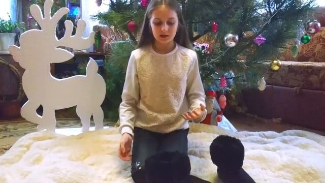 Новые сапожки ? Лиза и обзор на Покупки/ Обзор Угги с опушкой и Рождественские носки смотреть онлайн