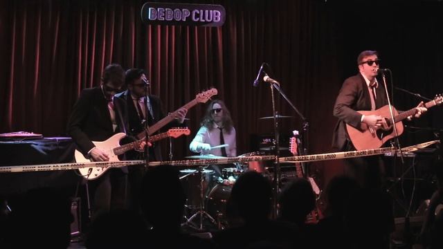 Girl, You’ll be a Woman Soon (Pulp Fiction - Urge Overkill / Neil Diamond Cover) en Bebop Club смотреть онлайн
