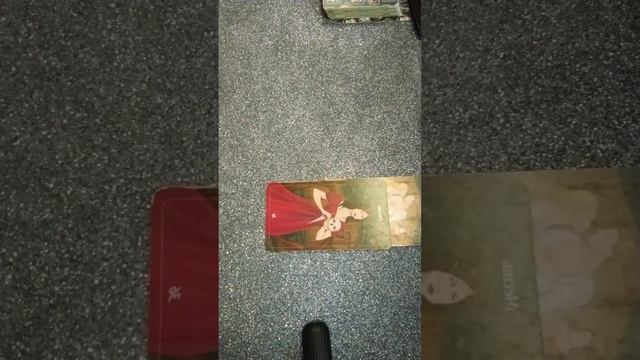 соперница. много разговоров в вашу сторону. О чем они? смотреть онлайн