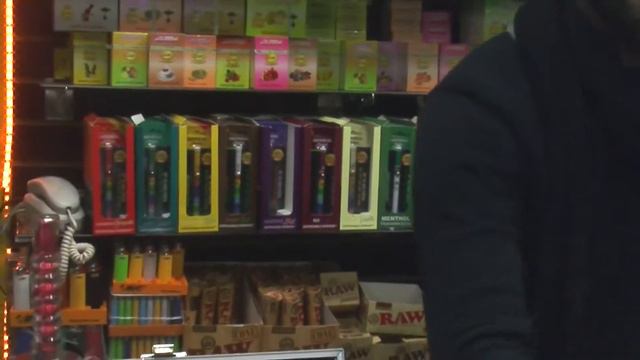 E-Cigarettes on the Rise смотреть онлайн