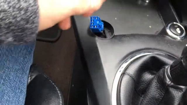 Hyundai Coupe Heated Seat Jammed On Quick Fix смотреть онлайн