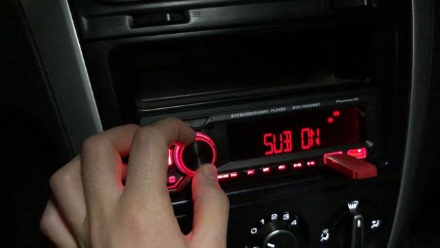 Обзор на магнитолу с блютузом Pioneer MVH-Y8050MBT смотреть онлайн