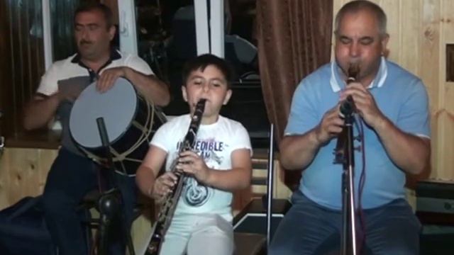 Qobu Region centir 1 ci hisse .9 yaşlı Ataxan Qobulu (klarnet) смотреть онлайн