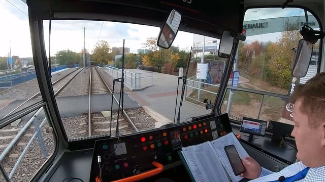 Svátečně na Novolindu a zpět + služební jízda do vozovny - Cab view tram Brno смотреть онлайн