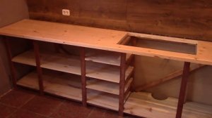 Покрытие деревянной столешницы лаком. Каким лаком покрывать столешницу кухни.