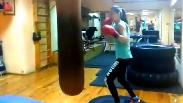 Тренировки по Боксу. Упражнение для равновесия смотреть онлайн