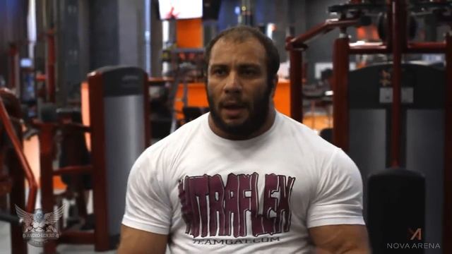 КАК НАКАЧАТЬ ПЛЕЧИ?