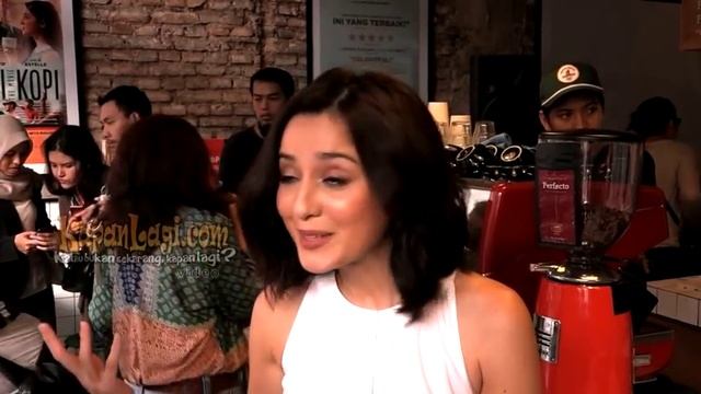 Main Film Musikal , Ternyata Julie Estelle Punya Suara Bagus смотреть онлайн