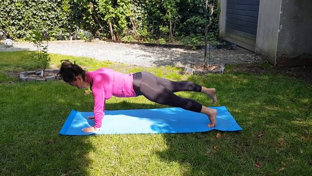 Dag 16 . Rug spieren en strech смотреть онлайн
