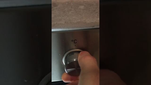 АСМР ГОТОВКА- ОЧЕНЬ ВКУСНЫЙ РЕЦЕПТ,ПОХОЖИЙ НА ПИЦЦУ. смотреть онлайн