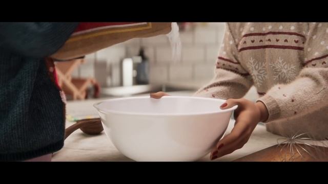 THE STEPDAD | Disney Christmas Advert 2021 | Disney Channel UK смотреть онлайн