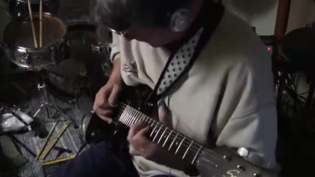 Blues riff.mpg смотреть онлайн